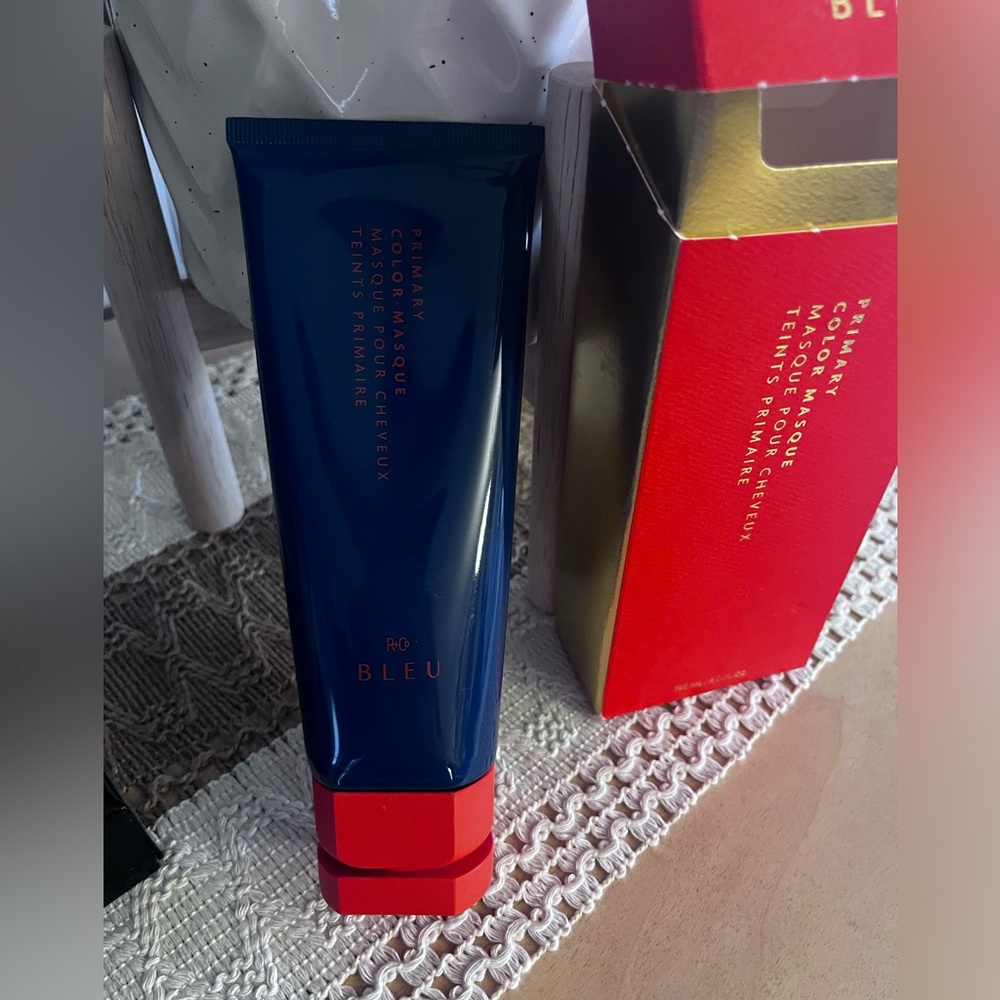 R+Co Bleu Primary Color Mask - Picture 5 of 6